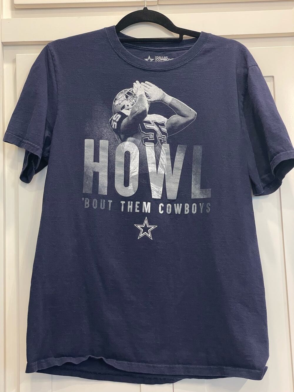 Dallas Cowboys Authentic Leighton Vander Esch "HOWL" tee M 100% Cotton